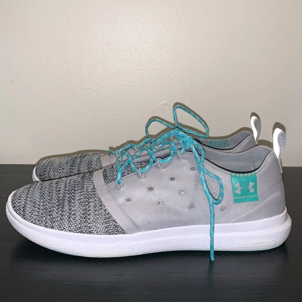 Womens Gray &‎ Teal Under Armour Charged 24/7 Running Shoes, Size 9.5